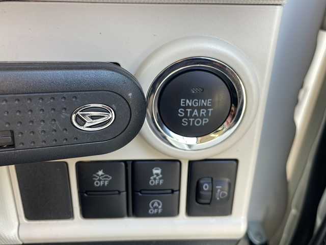 ダイハツ ムーヴ キャンバス X LTD メイクアッフ SA Ⅱ 三重県 2017(平29)年 4.7万km パールホワイトⅢ/ナチュラルベージュマイカメタリック 2トーン 純正ナビ　/両側パワースライドドア　/バックカメラ　/衝突軽減システム　/オートライト　/アイドリングストップ　/コーナーセンサー　/ステアリングスイッチ　/ＥＴＣ　/電動格納ミラー　/スペアキー　/純正フロアマット