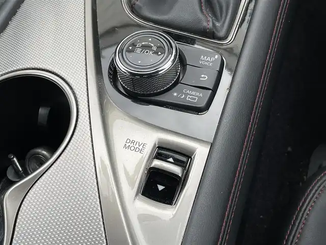 日産 スカイライン 400R 宮崎県 2020(令2)年 9.6万km ブリリアントホワイトパール 純正ナビ/(AM.FM.Bluetooth.DVD.CD)/フルセグTV/アラウンドビューカメラ/ETC/ドライブレコーダー/パドルシフト/レーダークルーズコントロール/プロパイロット/オートライト/パワーシート/オットマン/シートヒーター/スマートキー/スペアキー