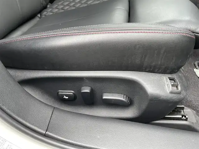 日産 スカイライン 400R 宮崎県 2020(令2)年 9.6万km ブリリアントホワイトパール 純正ナビ/(AM.FM.Bluetooth.DVD.CD)/フルセグTV/アラウンドビューカメラ/ETC/ドライブレコーダー/パドルシフト/レーダークルーズコントロール/プロパイロット/オートライト/パワーシート/オットマン/シートヒーター/スマートキー/スペアキー