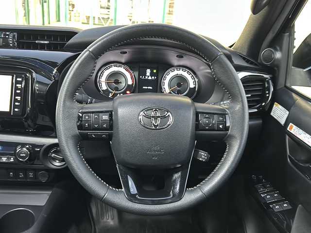 トヨタ ハイラックス Z ブラックラリーエディション 愛知県 2019(平31)年 5.6万km アティチュードブラックマイカ 禁煙車/純正メモリナビ/　　AM/FM/CD/DVD/BT/フルセグＴＶ/純正マッドガード/純正18インチAW/リアバンパープロテクター/荷台キャノピー/バックカメラ/前方ドライブレコーダー/クルーズコントロール/レーンキープアシスト/プリクラッシュセーフティ/ダウンヒルアシストコントロール/横滑り防止装置/盗難防止装置/LEDヘッドライト/フォグランプ/オートライト/ETC/Wエアバッグ/保証書/取説/スペアキー