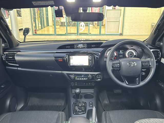 トヨタ ハイラックス Z ブラックラリーエディション 愛知県 2019(平31)年 5.6万km アティチュードブラックマイカ 禁煙車/純正メモリナビ/　　AM/FM/CD/DVD/BT/フルセグＴＶ/純正マッドガード/純正18インチAW/リアバンパープロテクター/荷台キャノピー/バックカメラ/前方ドライブレコーダー/クルーズコントロール/レーンキープアシスト/プリクラッシュセーフティ/ダウンヒルアシストコントロール/横滑り防止装置/盗難防止装置/LEDヘッドライト/フォグランプ/オートライト/ETC/Wエアバッグ/保証書/取説/スペアキー