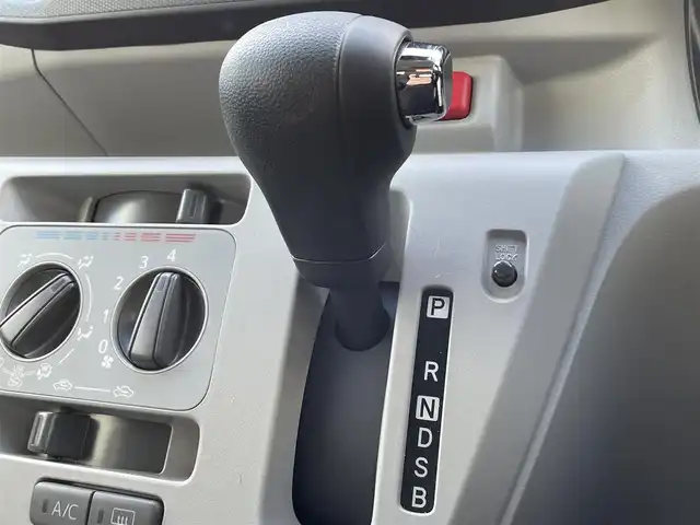 ダイハツ ミラ イース X SAⅢ 新潟県 2025(令7)年 0.1万km シャイニングホワイトパール ワンオーナー/衝突軽減/オーディオ/(AM/FM/BT/AUX)/アイドリングストップ/コーナーセンサー/AUTOライト/LEDヘッドライト/AUTOハイビーム/横滑り防止/電格ミラー/純正フロアマット/ドアバイザー/リモコンキー