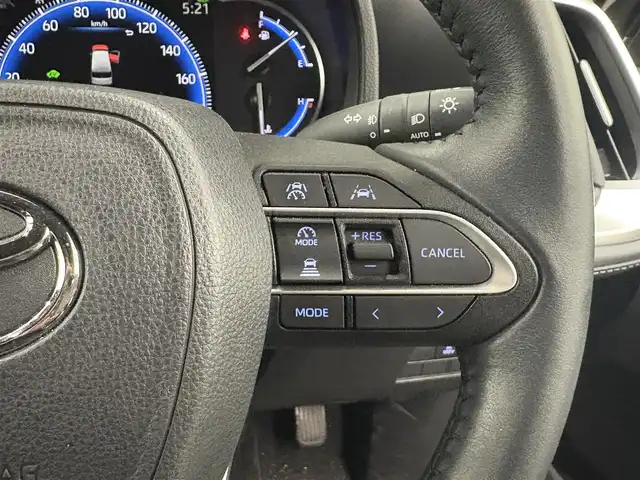 トヨタ ノア ハイブリッド S－Z 滋賀県 2023(令5)年 3万km ホワイトパールクリスタルシャイン 純正SDナビ/【Bluetooth/CD/DVD/USB】/フリップダウンモニター/両側パワースライドドア/全方位カメラ/シートヒーター/ハーフレザーシート/追従クルーズコントロール/LEDヘッドライト/純正１７AW/革巻ステアリング/電子パーキング/オートホールド/スマートキー