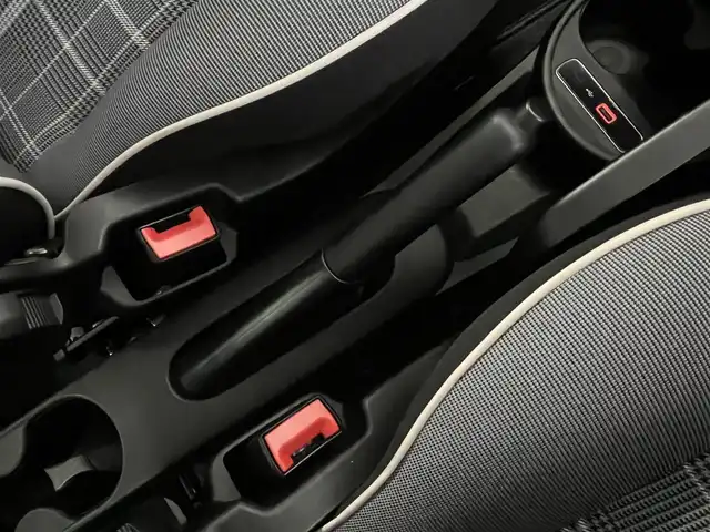 フィアット ５００ 1．2 ポップ 山形県 2019(令1)年 3.2万km ロッソ・オフィチーナ Chocomooエディション/純正AWスタッドレス(175/65/R14)有り/純正ディスプレイオーディオ/・Bluetooth/USB/・AppleCarPlay/AndoroidAuto/キーレス/アイドリングストップ