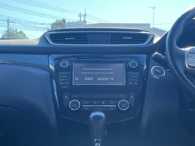 日産 エクストレイル 20Xtt エマージェンシーブレーキ 千葉県 2017(平29)年 8.4万km ブリリアントホワイトパール ナビ　全方位カメラ　電動リアドア　ドラレコ　フルセグ　クルコン　ＢＴ　ＥＴＣ　エマブレ　シートヒーター　科プロんシート　スマートキー　ステアスイッチ　ＬＥＤライト　オートライト　１８インチＡＷ　４ＷＤ