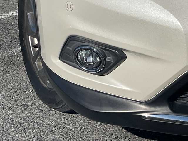 日産 エクストレイル 20Xtt エマージェンシーブレーキ 千葉県 2017(平29)年 8.4万km ブリリアントホワイトパール ナビ　全方位カメラ　電動リアドア　ドラレコ　フルセグ　クルコン　ＢＴ　ＥＴＣ　エマブレ　シートヒーター　科プロんシート　スマートキー　ステアスイッチ　ＬＥＤライト　オートライト　１８インチＡＷ　４ＷＤ