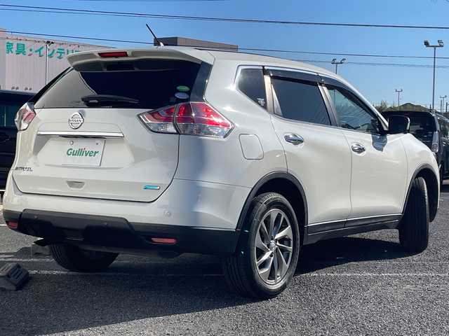 日産 エクストレイル 20Xtt エマージェンシーブレーキ 千葉県 2017(平29)年 8.4万km ブリリアントホワイトパール ナビ　全方位カメラ　電動リアドア　ドラレコ　フルセグ　クルコン　ＢＴ　ＥＴＣ　エマブレ　シートヒーター　科プロんシート　スマートキー　ステアスイッチ　ＬＥＤライト　オートライト　１８インチＡＷ　４ＷＤ