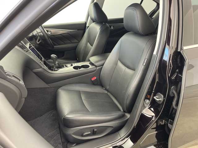 日産 スカイライン ハイブリッド 350GT Type SP 兵庫県 2014(平26)年 6.8万km ガーネットブラック ・純正ナビ&BT&CD&DVD&USB&TV/・全方位カメラ/・サンルーフ/・革シート/・ビルトインＥＴＣ/・エマージェンシーブレーキ/・車線逸脱防止支援システム/・車線逸脱警報/・後側方衝突防止支援/・後側方車両検知/・後退時衝突防止支援/・前方衝突予測警報/・ブレーキアシスト/・車両接近通報装置/・ステアリングスイッチ/・革巻きステアリング/・パドルシフト/・前席パワーシート/・シートヒーター/・フロアマット/・ＢＯＳＥサウンドシステム/・レーダークルーズコントロール/・クリアナンスソナー/・アンビエントＬＥＤライトシステム/・ＷＡＬＤ20インチアルミホイール/・ＨＫＳハイパフォーマンス車高調/・ヒルスタートアシスト/・スマートキー/・LEDライト/・保証書/・取扱説明書