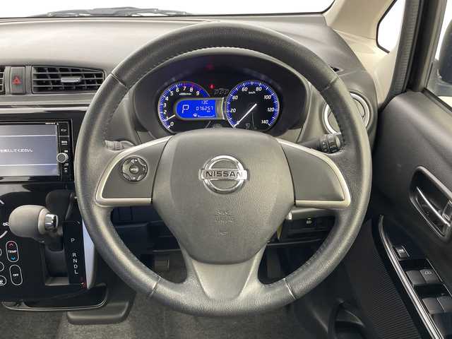 日産 デイズ ハイウェイスターX 富山県 2018(平30)年 7.7万km モカブラウンP 純正ナビ【MM317D-W】/（BT/CD/DVD/FM/AM/TV/AUX）/フルセグTV/全方位カメラ/バックカメラ/サイドカメラ/衝突被害軽減ブレーキ/横滑り防止装置/盗難防止装置/オートマチックハイビーム/ベンチシート/ETC/アイドリングストップ/スマートキー/プッシュスタート/ドアバイザー