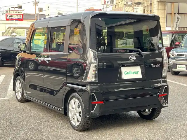 ダイハツ タント カスタム RS 大分県 2021(令3)年 0.9万km ブラックマイカメタリック ワンオーナー/純正SDナビ(NSZN-Y71DS)/【フルセグTV/Bluetooth/DVD/CD/SD/ラジオ】/外部端子接続：USB/純正前後録画ドライブレコーダー/全方位モニター/スマートアシスト/アダプティブクルーズコントロール/両側パワースライドドア/ハーフレザーシート/DN席シートヒーター/LEDヘッドランプ/オートライト/LEDフロントフォグランプ/キーフリーシステム/スマートキー2本/ビルトインETC/社外15インチアルミ/純正AW＋タイヤ積み込み/保証書/取扱説明書