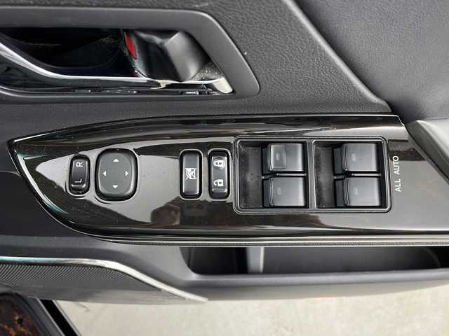 トヨタ アルファード 240S タイプゴールド 埼玉県 2013(平25)年 6.6万km ブラック 社外ナビ/(Bluetooth/SD/CD/DVD/フルセグTV)/フリップダウンモニターTMX-R3000/モデリスタフロントスポイラー/バックカメラ/両側パワースライドドア/クルーズコントロール/ETC/シートカバー/純正18インチアルミホイール/純正フロアマット/ドアバイザー/キセノンヘッドライト/フォグランプ/オートライト/スペアキー/プッシュスタート/スマートキー/横滑り防止装置/盗難防止装置/社外グリル