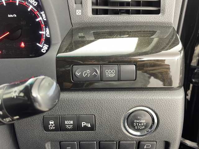 トヨタ アルファード 240S タイプゴールド 埼玉県 2013(平25)年 6.6万km ブラック 社外ナビ/(Bluetooth/SD/CD/DVD/フルセグTV)/フリップダウンモニターTMX-R3000/モデリスタフロントスポイラー/バックカメラ/両側パワースライドドア/クルーズコントロール/ETC/シートカバー/純正18インチアルミホイール/純正フロアマット/ドアバイザー/キセノンヘッドライト/フォグランプ/オートライト/スペアキー/プッシュスタート/スマートキー/横滑り防止装置/盗難防止装置/社外グリル