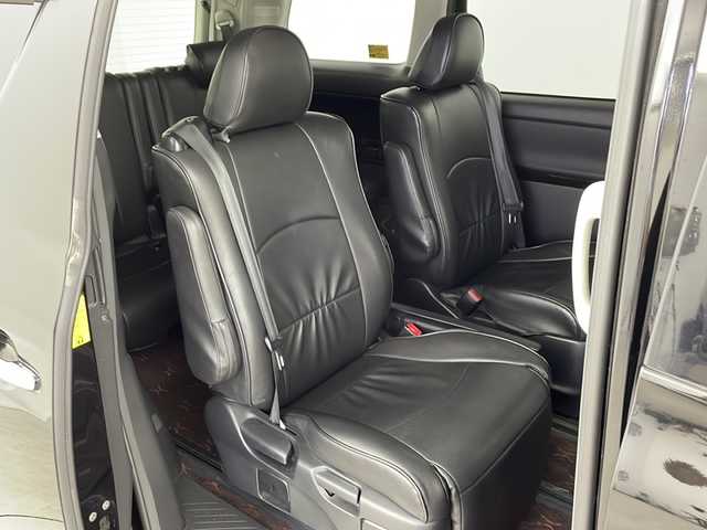 トヨタ アルファード 240S タイプゴールド 埼玉県 2013(平25)年 6.6万km ブラック 社外ナビ/(Bluetooth/SD/CD/DVD/フルセグTV)/フリップダウンモニターTMX-R3000/モデリスタフロントスポイラー/バックカメラ/両側パワースライドドア/クルーズコントロール/ETC/シートカバー/純正18インチアルミホイール/純正フロアマット/ドアバイザー/キセノンヘッドライト/フォグランプ/オートライト/スペアキー/プッシュスタート/スマートキー/横滑り防止装置/盗難防止装置/社外グリル