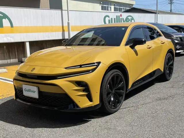 トヨタ クラウン スポーツ Z 静岡県 2024(令6)年 1.2万km 黄 ワンオーナー/純正ナビ/フルセグTV/USB/BT/全方位カメラ/デジタルインナーミラー/パワーバックドア/黒革シート/前席パワーシート/前席シートヒーター/エアシート/運転席シートメモリー/AC100V電源/プリクラッシュセーフティ/レーンキープアシスト/オートハイビーム/レーダークルーズコントロール/ブラインドスポットモニター/クリアランスソナー/ヘッドアップディスプレイ/ビルトインETC2.0/置くだけ充電/純正21インチAW/スマートキー×2/保証書/取扱説明書