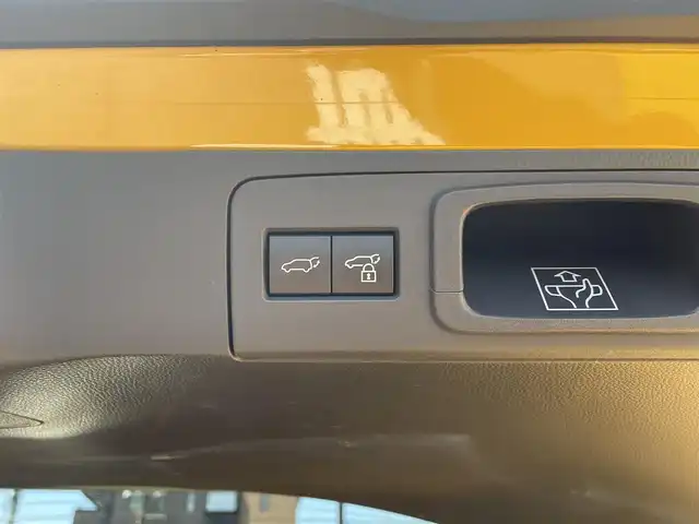 トヨタ クラウン スポーツ Z 静岡県 2024(令6)年 1.2万km 黄 ワンオーナー/純正ナビ/フルセグTV/USB/BT/全方位カメラ/デジタルインナーミラー/パワーバックドア/黒革シート/前席パワーシート/前席シートヒーター/エアシート/運転席シートメモリー/AC100V電源/プリクラッシュセーフティ/レーンキープアシスト/オートハイビーム/レーダークルーズコントロール/ブラインドスポットモニター/クリアランスソナー/ヘッドアップディスプレイ/ビルトインETC2.0/置くだけ充電/純正21インチAW/スマートキー×2/保証書/取扱説明書