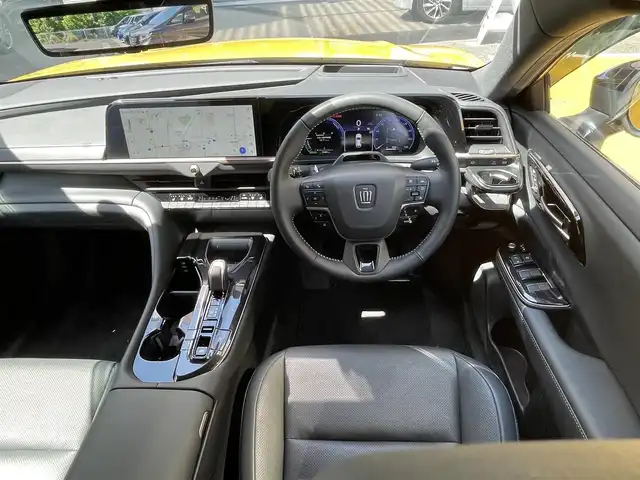 トヨタ クラウン スポーツ Z 静岡県 2024(令6)年 1.2万km 黄 ワンオーナー/純正ナビ/フルセグTV/USB/BT/全方位カメラ/デジタルインナーミラー/パワーバックドア/黒革シート/前席パワーシート/前席シートヒーター/エアシート/運転席シートメモリー/AC100V電源/プリクラッシュセーフティ/レーンキープアシスト/オートハイビーム/レーダークルーズコントロール/ブラインドスポットモニター/クリアランスソナー/ヘッドアップディスプレイ/ビルトインETC2.0/置くだけ充電/純正21インチAW/スマートキー×2/保証書/取扱説明書