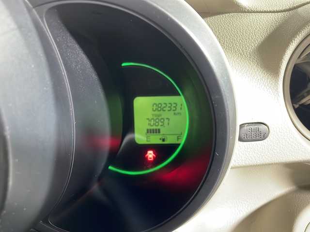ホンダ Ｎ ＢＯＸ G 沖縄県 2012(平24)年 8.3万km ヒダマリアイボリーパール 禁煙車　/純正オーディオ/→【ＣＤ／ラジオ／ＵＳＢ／ＡＵＸ】　/電動格納ミラー　/ヘッドライトレベライザー　/純正フロアマット　/ベンチシート　/チップアップシート　/横滑り防止装置　/スマートキー　/スペアキー