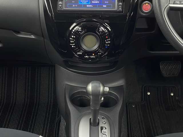 日産 ノート X DIG－S 新潟県 2018(平30)年 2.9万km シャイニングブルー 純正SDナビ/(AM/FM/CD/SD/フルセグ/Bluetooth)/バックモニター/社外アルミホイール付夏タイヤ積込/(185/70/R14/5mm)/エマージェンシーブレーキ/純正フロアマット/スマートキー/ETC