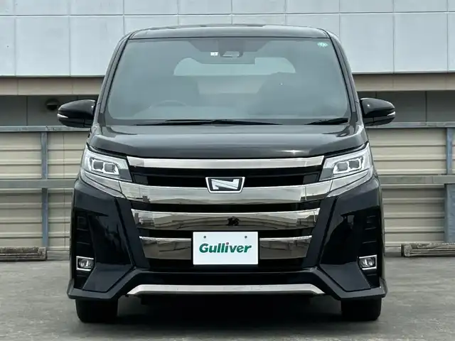 トヨタ ノア Si ダブルバイビーⅡ 静岡県 2020(令2)年 6.9万km ブラック 特別仕様車/トヨタセーフティセンス/純正９型ナビ/フルセグＴＶ/ＤＶＤ再生/ＢＴ/バックカメラ/ＥＴＣ/純正１２型後席モニター/ＬDA/ＰＫＳＢ/前後コーナーセンサー/両側電動スライドドア/ＬＥＤヘッドライト/オートライト/オートハイビーム/純正フロアマット/純正１６ＡＷ