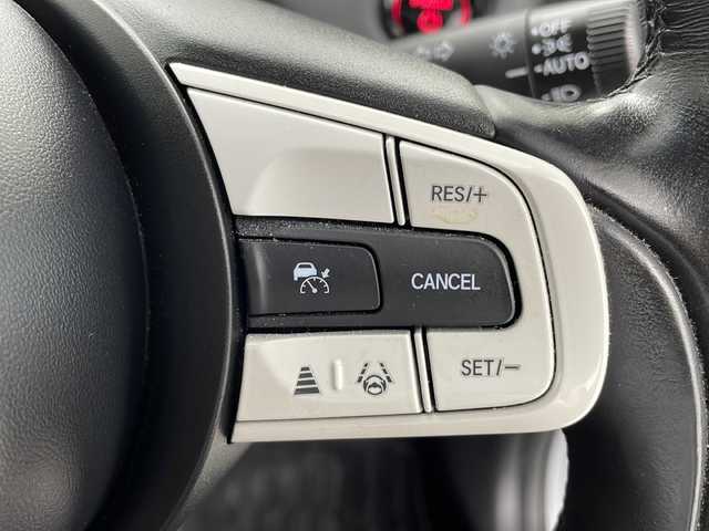 ホンダ フィット e:HEVホーム 鹿児島県 2021(令3)年 4.7万km プレミアムサンライトホワイトパール Ｈｏｎｄａ　ＳＥＮＳＩＮＧ　/●衝突軽減ブレーキ〈CMBS〉/●誤発進抑制機能/●後方誤発進抑制機能/●近距離衝突軽減ブレーキ/●歩行者事故低減ステアリング/●路外逸脱抑制機能/●渋滞追従機能付アダプティブ・クルーズ・コントロール〈ACC〉/●車線維持支援システム〈LKAS〉/●先行車発進お知らせ機能/●標識認識機能/●オートハイビーム/純正８型ナビ/（フルセグ/Bluetooth/CD/DVD）　/バックカメラ　/純正ＥＴＣ　/ブレーキホールド　/電子パーキング　/ステアリングリモコン　/電動格納ミラー　/ＩＳＯＦＩＸ　/レーダークルーズコントロール　/シートリフター/チップアップシート/ウインカーミラー/スペアキー1本
