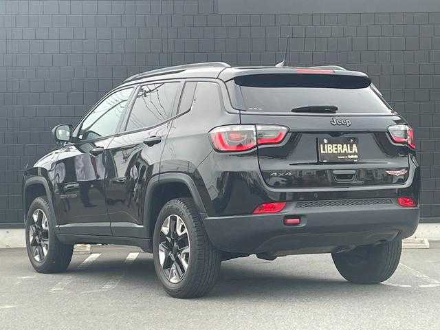 クライスラー・ジープ ジープ コンパス トレイルホーク 埼玉県 2020(令2)年 5.2万km 黒 黒ハーフレザーシート　/純正ナビ　/Ａｐｐｌｅ　Ｃａｒ　Ｐｌａｙ　/バックカメラ　/アダプティブクルーズコントロール　/ブラインドスポットモニター　/パークアシスト　/レーンキープアシスト　/フルセグ　/ＨＩＤライト