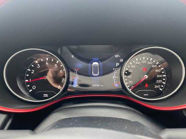 クライスラー・ジープ ジープ コンパス トレイルホーク 埼玉県 2020(令2)年 5.2万km 黒 黒ハーフレザーシート　/純正ナビ　/Ａｐｐｌｅ　Ｃａｒ　Ｐｌａｙ　/バックカメラ　/アダプティブクルーズコントロール　/ブラインドスポットモニター　/パークアシスト　/レーンキープアシスト　/フルセグ　/ＨＩＤライト