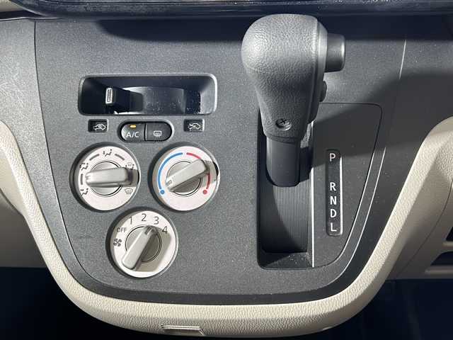 三菱 ｅＫスペース M e－アシスト 沖縄県 2019(令1)年 3万km シルキーホワイト 禁煙車/社外ナビ（CN-E310D）/　ワンセグ　Bluetooth CD　/両側スライドドア/リモコンキー/アイドリングストップ/ドアバイザー/フロアマット/スペアキー1本