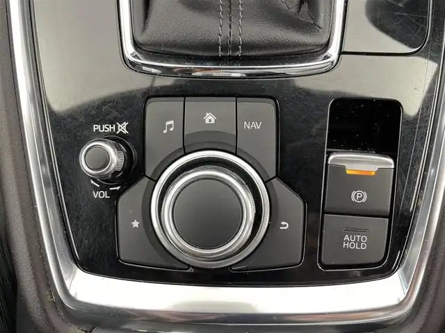 マツダ ＣＸ－８ XD プロアクティブ 富山県 2017(平29)年 3.1万km ソウルレッドクリスタルM BOSEサウンド/純正ナビ（AM/FM/DVD/BT/USB/フルセグ）/全方位カメラ/後席モニター/ETC/ドライブレコーダー/ヘッドアップディスプレイ/ブラインドスポットモニター/D席パワーシート/D席メモリシート/シートヒーター/ハンドルヒーター/衝突被害軽減システム/レーダークルーズコントロール/レーンキープアシスト/コーナーセンサー/横滑り防止装置/アイドリングストップ/純正アルミホイール/純正フロアマット/オートホールド付電子パーキング/スマートキー/スペアキー