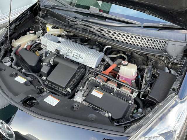 トヨタ プリウス α S ツーリングセレクション 神奈川県 2017(平29)年 7.5万km アティチュードブラックマイカ 純正ＳＤナビＴＶ  CD/DVD/Bluetooth　/バックカメラ　/純正ドライブレコーダー　/社外ＯＺレーシングホイール　/純正アルミホイール付き　/純正フロアマット　/フォグランプ　/ＥＴＣ２．０　/プッシュスタート　/スマートキー