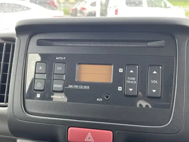 スズキ エブリイ JOIN 青森県 2023(令5)年 0.1千km ブルーイッシュブラックパール3 パートタイム４WD/CD/FM/AM/M’sキャンパー製キャンピングキット/左右サイドシェルフ/オーバーヘッドシェルフ/床下収納ベッドキット/リクライニング可能ベッドマット/シンク/電動蛇口/給水/排水タンク/室内コンセント/左右はね上げ式テーブル/ソーラーパネル/車外テーブル/Jackery製ポータブル電源/外部電源入力システム/通常時、リヤシート使用可能/デュアルカメラブレーキサポート/レーンキープ/横滑り防止装置/オートライト