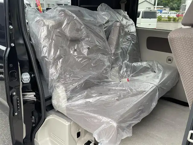 スズキ エブリイ JOIN 青森県 2023(令5)年 0.1千km ブルーイッシュブラックパール3 パートタイム４WD/CD/FM/AM/M’sキャンパー製キャンピングキット/左右サイドシェルフ/オーバーヘッドシェルフ/床下収納ベッドキット/リクライニング可能ベッドマット/シンク/電動蛇口/給水/排水タンク/室内コンセント/左右はね上げ式テーブル/ソーラーパネル/車外テーブル/Jackery製ポータブル電源/外部電源入力システム/通常時、リヤシート使用可能/デュアルカメラブレーキサポート/レーンキープ/横滑り防止装置/オートライト