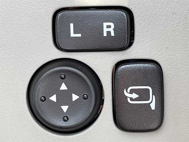 スズキ エブリイ JOIN 兵庫県 2023(令5)年 0.1千km ブルーイッシュブラックパール3 パートタイム４WD/CD/FM/AM/M’sキャンパー製キャンピングキット/左右サイドシェルフ/オーバーヘッドシェルフ/床下収納ベッドキット/リクライニング可能ベッドマット/シンク/電動蛇口/給水/排水タンク/室内コンセント/左右はね上げ式テーブル/ソーラーパネル/車外テーブル/Jackery製ポータブル電源/外部電源入力システム/通常時、リヤシート使用可能/デュアルカメラブレーキサポート/レーンキープ/横滑り防止装置/オートライト