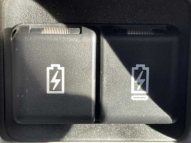 スズキ エブリイ JOIN 兵庫県 2023(令5)年 0.1千km ブルーイッシュブラックパール3 パートタイム４WD/CD/FM/AM/M’sキャンパー製キャンピングキット/左右サイドシェルフ/オーバーヘッドシェルフ/床下収納ベッドキット/リクライニング可能ベッドマット/シンク/電動蛇口/給水/排水タンク/室内コンセント/左右はね上げ式テーブル/ソーラーパネル/車外テーブル/Jackery製ポータブル電源/外部電源入力システム/通常時、リヤシート使用可能/デュアルカメラブレーキサポート/レーンキープ/横滑り防止装置/オートライト