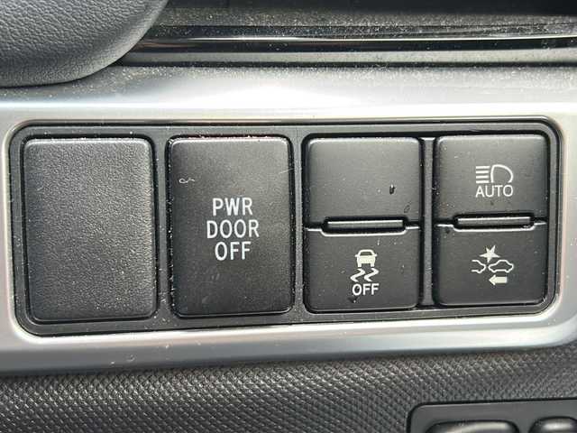 トヨタ エスティマ アエラス プレミアム 千葉県 2018(平30)年 8.1万km ブラック エアロパーツ　１０型ナビＮＳＺＮ－Ｚ６６Ｔ　バックカメラ　両側パワースライドドア　ＰＣＳ　ＡＨＢ　ＬＤＡ　セーフティセンス　クルコン　ＥＴＣ　パワーシート　ハーフレザー　１７インチＡＷ　スマートキー