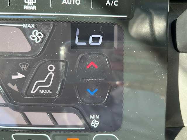 日産 デイズ ハイウェイスターG ターボ 青森県 2019(令1)年 3.3万km ブラック 4WD/ターボ/純正9インチナビ（BlueTooth/フルセグ/ミュージックストッカー）/全方位カメラ/バックカメラ/純正エンジンスターター/スペアキー/ハーフレザーシート/D/N席シートヒーター/オートライト/保証書/ナビ説明書/取扱説明書