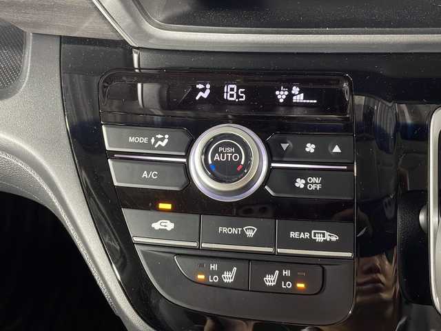 ホンダ フリード ハイブリット G ホンダセンシング 沖縄県 2020(令2)年 4万km プラチナホワイトパール 県外仕入/禁煙車/6人乗り/純正ナビ/　フルセグTV/Bluetooth/CD/DVD/ナビ装着用スペシャルパッケージ/両側パワースライドドア/ホンダセンシング/・衝突軽減ブレーキシステム/・路外逸脱抑制機能/・オートクルーズコントロール/前後ドラレコ/Cパッケージ/Sパッケージ/LEDヘッドライト/スマートキー/プッシュスタート/ETC/ハーフレザーシート