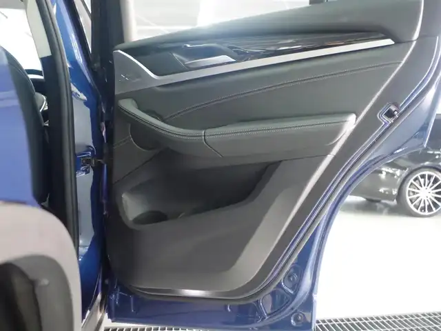 ＢＭＷ Ｘ３ xDrive20d Xライン 兵庫県 2019(令1)年 4.8万km 青 純正ナビ/全方位カメラ/フルセグTV/ETC/ACC/LDW/BLIS/黒革シート/パワーシート/シートヒーター/ベンチレーション/ワイヤレスチャージ/LEDヘッドライト/コンフォートアクセス/前後ドライブレコーダー/純正19インチAW