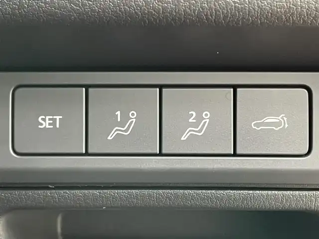 マツダ ＣＸ－３０ XD プロアクティブツーリングセレクション 岡山県 2020(令2)年 4.4万km ソウルレッドクリスタルM 360度セーフティパッケージ/360度ビューモニター/純正ナビ/地デジ/BT/CD/DVD/USB/HDMI/シートヒーター/パワーシート/メモリシート /衝突軽減ブレーキ/レーダークルーズコントロール/LEDヘッドライト/オートハイビーム /プッシュスタート /スマートキー /ブラインドスポットモニター/ヘッドアップディスプレイ/ビルトインETC/パワーバックドア /純正フロアマット /ステアリングスイッチ/新車保証書/取扱説明書