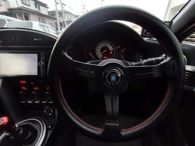 トヨタ ８６ GT 熊本県 2014(平26)年 4.9万km スターリングシルバー TRDエアロ/RAYS VOLKRACING17インチアルミホイール/HKSマフラー/HKS車高調/NARDIステアリング/VOLTEXリアウィング/ENDLESSブレーキキャリパー/社外テール/純正ナビ/【フルセグTV/CD/DVD/SD/BT】/バックカメラ/前後ドライブレコーダー/TVキャンセラー/ETC/LEDオートヘッドライト/スマートキー/プッシュスタート/取扱説明書(車両・ナビ)/純正ステアリング積込/純正テールランプ積込