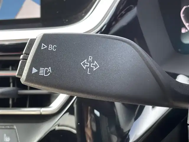 ＢＭＷ ＢＭＷ Ｚ４ sDrive20i Mスポーツ 三重県 2023(令5)年 2.9万km アルピンホワイトⅢ 地デジＴＶ　/ヴァーネスカマグマレッドシート　/ＨＵＤ　/ｈａｒｍａｎ／ｋａｒｄｏｎ　/黒幌　/ＡＣＣ　/ワイヤレスカープレイ　/ワイヤレスチャージ　/ライブコックピット　/バックカメラ　/ＥＴＣ　/レーダー探知機　/ＬＥＤ