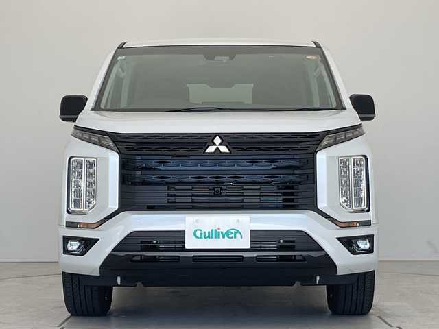 三菱 デリカＤ：５ ブラックエディション 愛知県 2025(令7)年 0.1千km ホワイトダイヤモンド 登録済未使用車/純正11型ナビ/両側パワースライドドア/レーダークルーズコントロール/シートヒーター/バックカメラ/電動リアゲート/パワーシート/コーナーセンサー/純正アルミホイール/ブラインドスポットモニター/LEDヘッドライト/パドルシフト/ステアリングヒーター/オートマチックハイビーム/衝突軽減システム/フルセグ/CD DVD/Bluetooth/ステアリングスイッチ/スマートキー/プッシュスタート