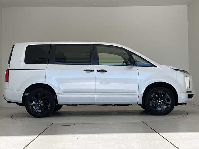 三菱 デリカＤ：５ ブラックエディション 愛知県 2025(令7)年 0.1千km ホワイトダイヤモンド 登録済未使用車/純正11型ナビ/両側パワースライドドア/レーダークルーズコントロール/シートヒーター/バックカメラ/電動リアゲート/パワーシート/コーナーセンサー/純正アルミホイール/ブラインドスポットモニター/LEDヘッドライト/パドルシフト/ステアリングヒーター/オートマチックハイビーム/衝突軽減システム/フルセグ/CD DVD/Bluetooth/ステアリングスイッチ/スマートキー/プッシュスタート