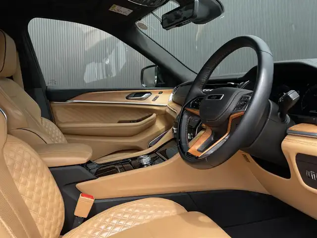 クライスラー・ジープ ジープ グランドチェロキーＬ サミット リザーブ 長野県 2022(令4)年 5.8万km ガンＭ 1オーナー/パノラミックサンルーフ /マッキントッシュサウンド /エアサス /本革シート /シートヒーター /ベンチレーション /シートマッサージ/ステアリングヒーター /AppleCarPlay /AndroidAuto/電動格納3列シート /LEDヘッドライト /21インチAW /純正HDDナビ（AM/FA/BT）/フルセグTV/360°カメラ /DインナーM