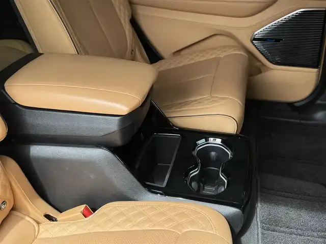 クライスラー・ジープ ジープ グランドチェロキーＬ サミット リザーブ 長野県 2022(令4)年 5.8万km ガンＭ 1オーナー/パノラミックサンルーフ /マッキントッシュサウンド /エアサス /本革シート /シートヒーター /ベンチレーション /シートマッサージ/ステアリングヒーター /AppleCarPlay /AndroidAuto/電動格納3列シート /LEDヘッドライト /21インチAW /純正HDDナビ（AM/FA/BT）/フルセグTV/360°カメラ /DインナーM