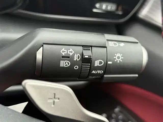 レクサス ＮＸ 350h Fスポーツ 愛知県 2023(令5)年 3万km ホワイトノーヴァガラスフレーク レクサスセーフティ＋/　・プリクラッシュセーフティ/　・レーンキープアシスト/　・アダプティブクルーズコントロール/　・ブラインドスポットモニタ/ワンオーナー/パノラマルーフ/純正ナビ/　ーBT/フルセグTV/USB/AppleCarPlay/AndroidAuto/全周囲カメラ/ＥＴＣ２．０/前後ドラレコ/赤革シート/シートヒーター／ベンチレーション/パドルシフト/純正２０インチアルミ/スマートキー×２