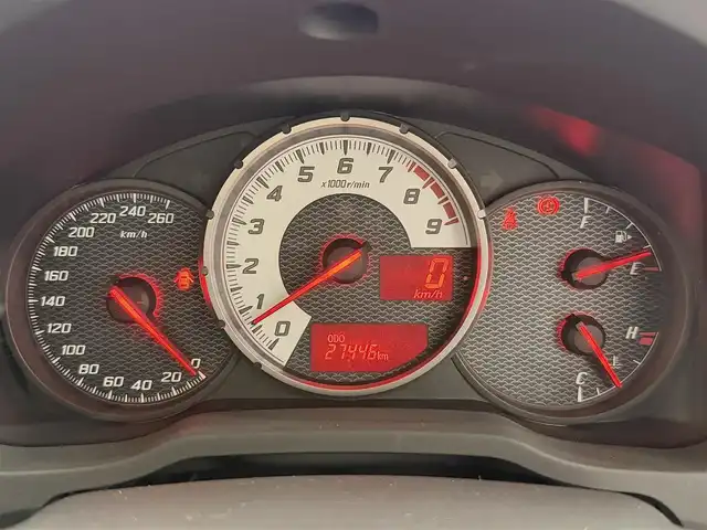 トヨタ ８６ GT 愛知県 2013(平25)年 2.8万km クリスタルブラックシリカ 6速MT/純正カーオーディオ/ドライブレコーダー/革巻きステアリング/プッシュスタート/オートエアコン/ビークル・スタビリティ・コントロール/ヒルスタートアシストコントロール/HIDヘッドライト/フォグランプ/純正17インチアルミホイール/スマートキー/取扱説明書