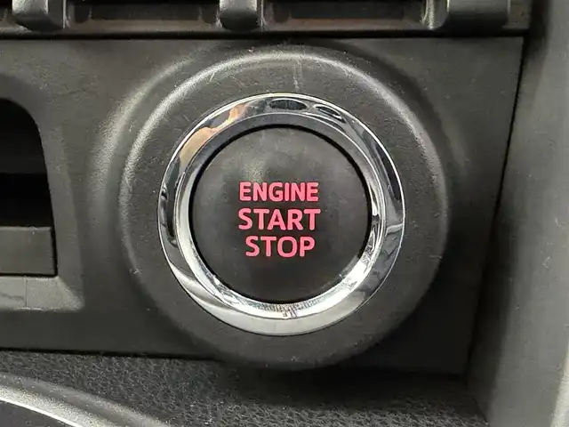 トヨタ ８６ GT 愛知県 2013(平25)年 2.8万km クリスタルブラックシリカ 6速MT/純正カーオーディオ/ドライブレコーダー/革巻きステアリング/プッシュスタート/オートエアコン/ビークル・スタビリティ・コントロール/ヒルスタートアシストコントロール/HIDヘッドライト/フォグランプ/純正17インチアルミホイール/スマートキー/取扱説明書