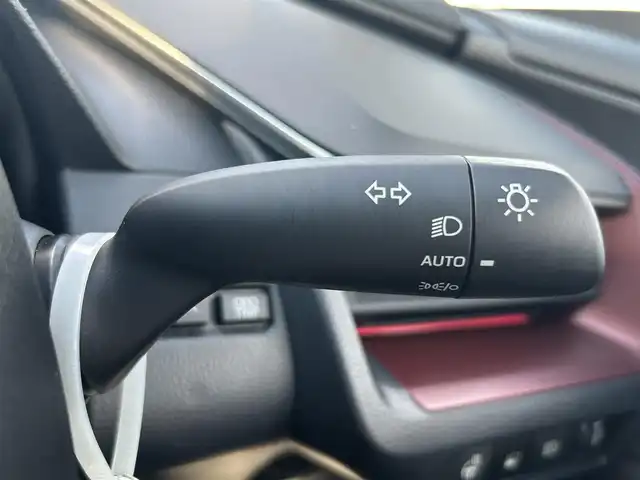 トヨタ プリウス Z 岡山県 2023(令5)年 0.6万km アティチュードブラックマイカ 登録時走行距離　5644km/禁煙車/デイライト付モデリスタエアロ/パノラマルーフ（ガラスルーフ）/純正12.3インチナビ/　(CD/DVD/フルセグTV/Bluetooth)/全方位カメラ/レーダークルーズコントロール(追従走行あり)/後側方車両検知警報(BSM)/衝突被害軽減システム/車線逸脱警報（LDA・LTA）/クリアランスソナー/あんしん降車アシスト/発進遅れ告知機能/標識認識機能（RSA）/ビルトインETC2.0/レザーシート/シートヒーター（D・N席）/エアシート（D・N席）/D席パワーシート/パワーバックドア/ステアリングヒーター/革巻きステアリング/ステアリングスイッチ/純正LEDヘッドライト/フォグライト/オートライト/プッシュスタート/スマートキー/スペアキー×1/アイドリングストップ/純正アルミホイール 19インチ/ウインカーミラー/電動格納ミラー/オートリトラミラー/純正フロアマット/横滑防止装置/盗難防止装置/新車時整備手帳（保証書）