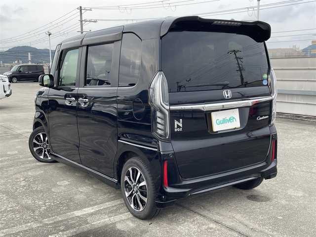 ホンダ Ｎ ＢＯＸ G L ホンダセンシング 長崎県 2019(平31)年 7.1万km クリスタルブラックパール メモリナビ/フルセグテレビ/バックカメラ/CD/DVD/Bluetooth/片側パワースライドドア/ETC/衝突軽減ブレーキ/レーンキープアシスト/オートライト/LEDヘッドライト/電動格納ミラー/アイドリングストップ/ウィンカーミラー/ドアバイザー