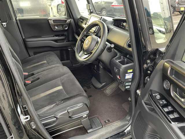 ホンダ Ｎ ＢＯＸ G L ホンダセンシング 長崎県 2019(平31)年 7.1万km クリスタルブラックパール メモリナビ/フルセグテレビ/バックカメラ/CD/DVD/Bluetooth/片側パワースライドドア/ETC/衝突軽減ブレーキ/レーンキープアシスト/オートライト/LEDヘッドライト/電動格納ミラー/アイドリングストップ/ウィンカーミラー/ドアバイザー